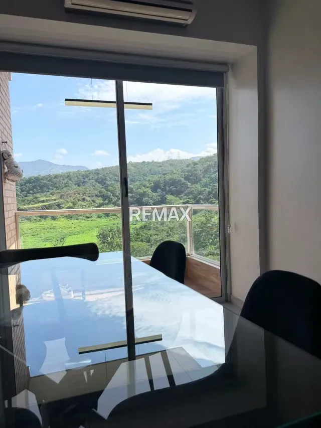 Venta de Exclusivo Apartamento en Resd. Balcones del Viento Tazajal Naguanagua - 12