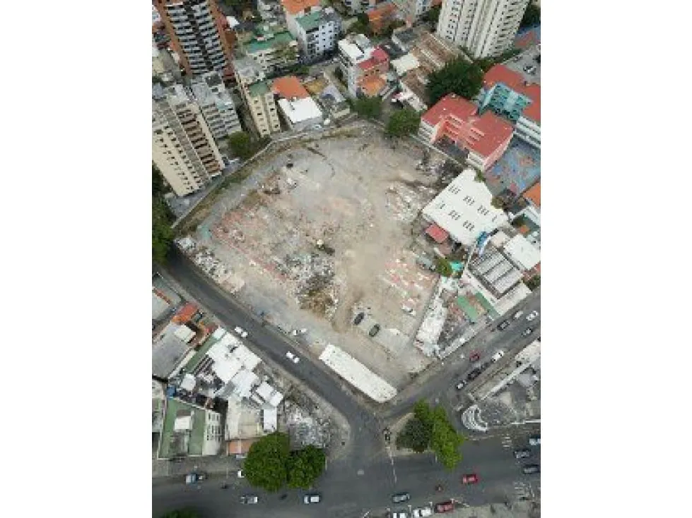 Terreno en venta 9130m², Bello Monte, calle Humboldt - 2