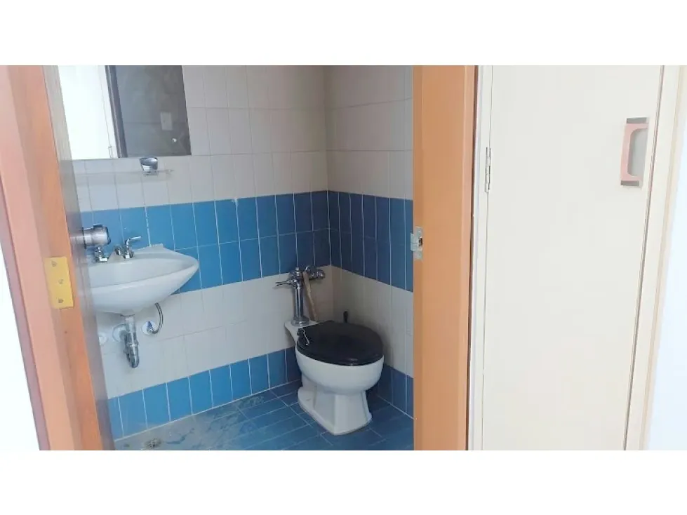 Alquilo oficina 56m2 Santa Paula 3785 - 3