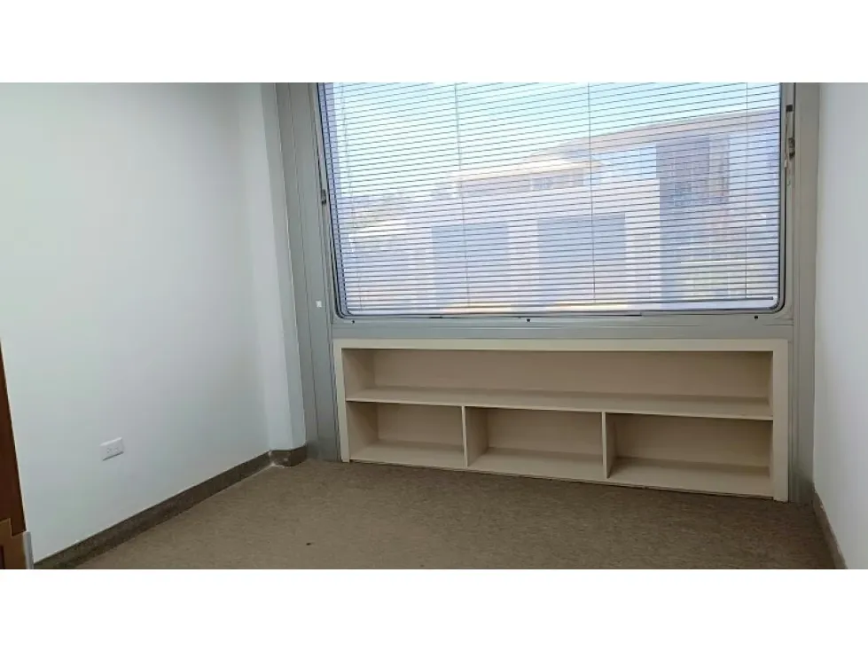 Alquilo oficina 56m2 Santa Paula 3785 - 6
