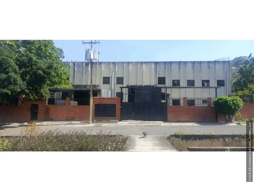 GALPON INDUSTRIAL 2.800 M2 | ZI CLORIS GUARENAS
