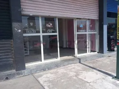 LOCAL EN ALQUILER AV. BOLIVAR - 2