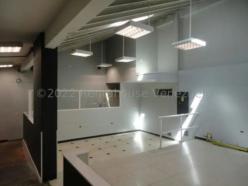 Casa (Duplex) en Venta en La Trinidad, Distrito Metropolitano - 11
