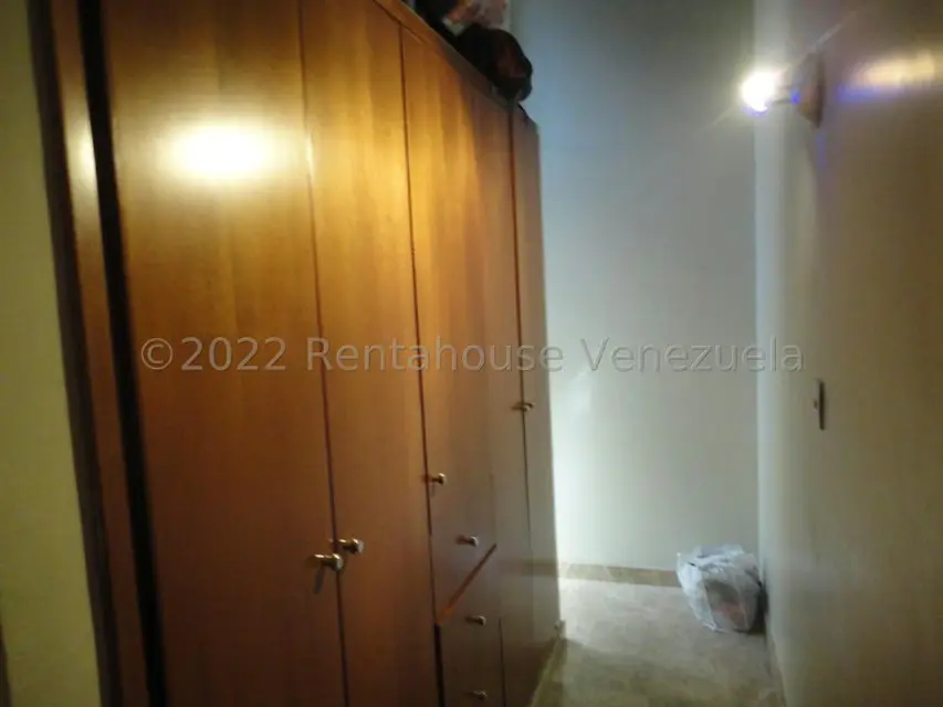 Casa (Duplex) en Venta en La Trinidad, Distrito Metropolitano - 34
