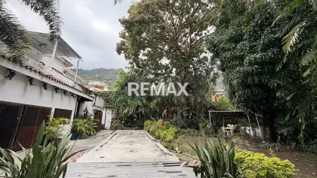Casa Comercial En Alta Florida En Venta y Alquiler , 699m2 de construcción y 933 de terreno - 19