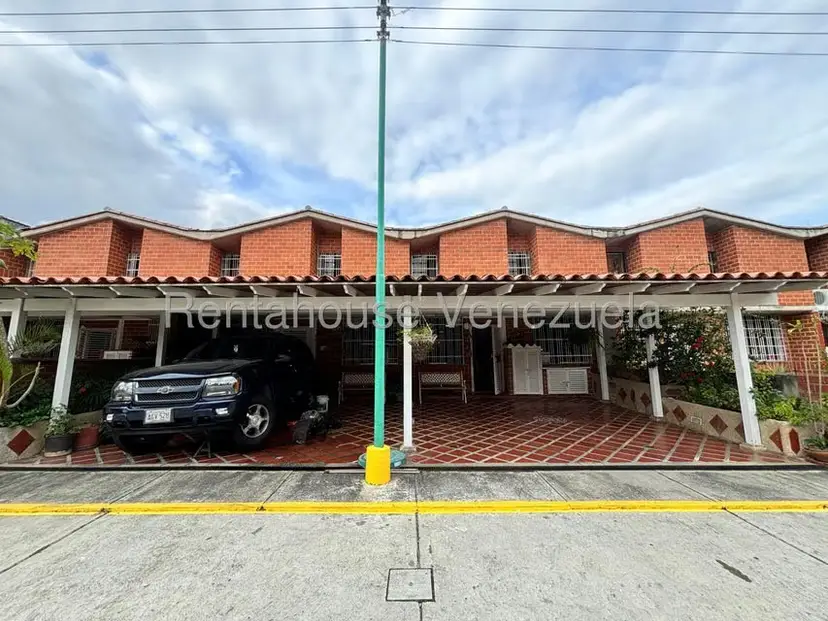Townhouse (1 Nivel) en Venta en Nueva Casarapa, Miranda