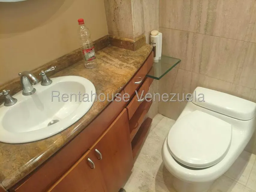 Apartamento (1 Nivel) en Venta en Terrazas del Avila, Distrito Metropolitano - 24
