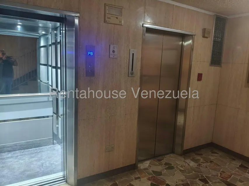 Apartamento (1 Nivel) en Venta en Terrazas del Avila, Distrito Metropolitano - 34