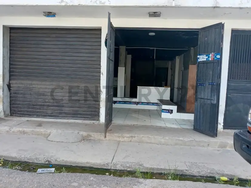 venta de local comercial con apartamentos en la parte superior
