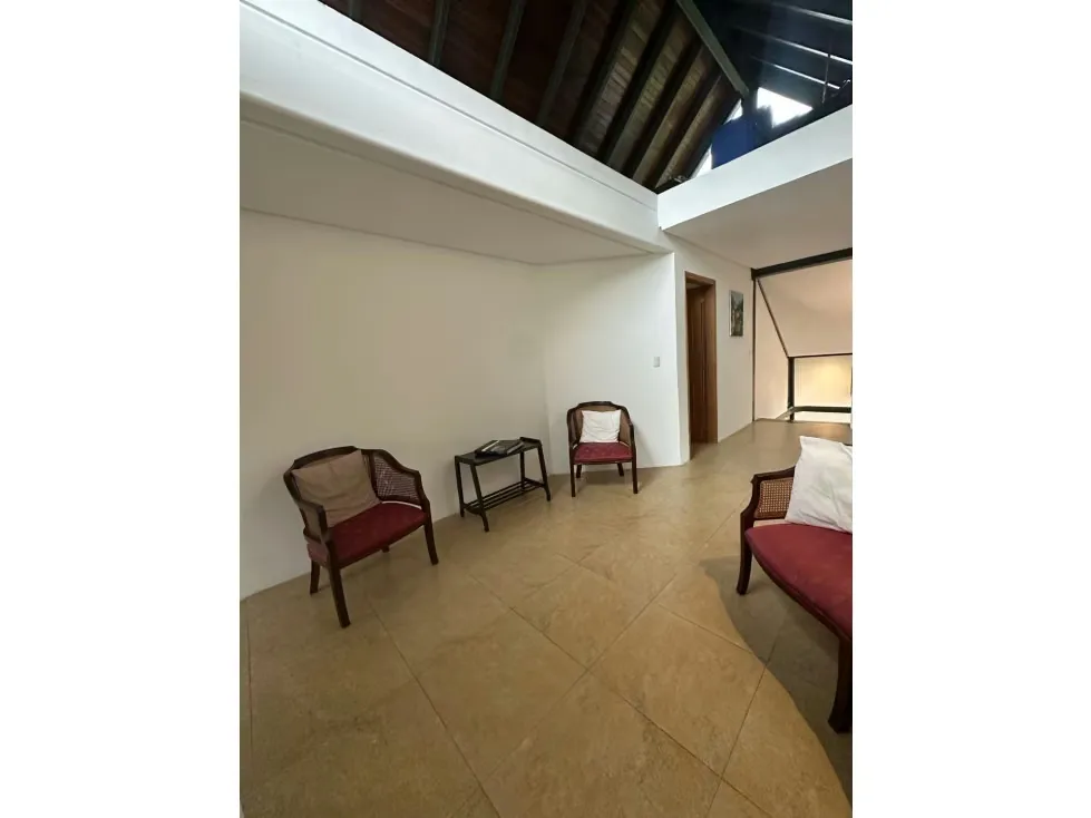 Vendo casa c/jardin en calle cerrada 337m2 Villanueva del Hatiilo 9005 - 6