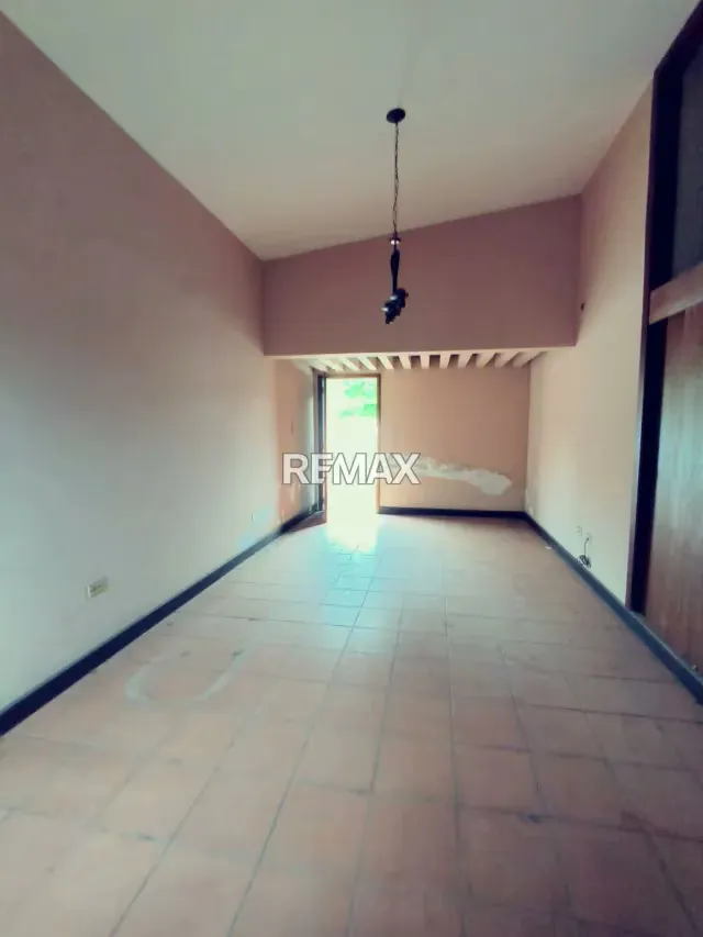 Venta Casa quinta Comercial a Remodelar av principal pie de calle - 13