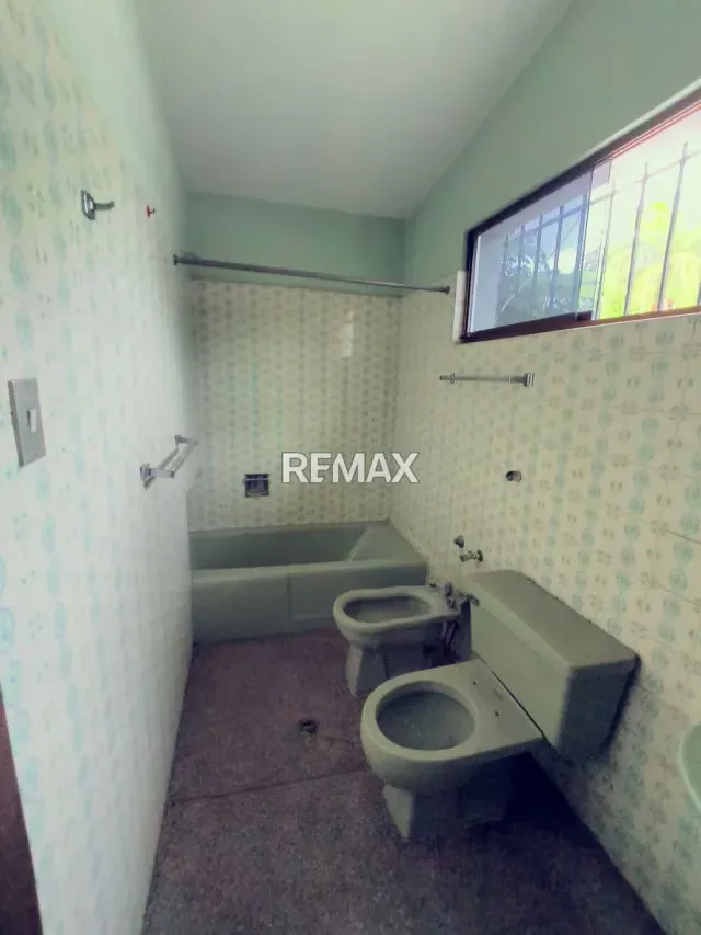 Venta Casa quinta Comercial a Remodelar av principal pie de calle - 19