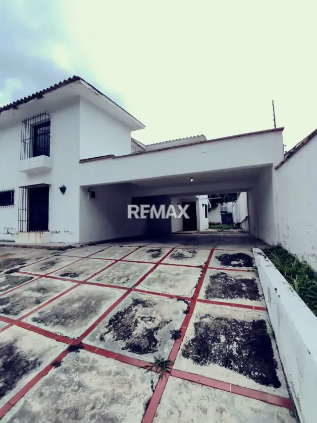 Venta Casa quinta Comercial a Remodelar av principal pie de calle - 3