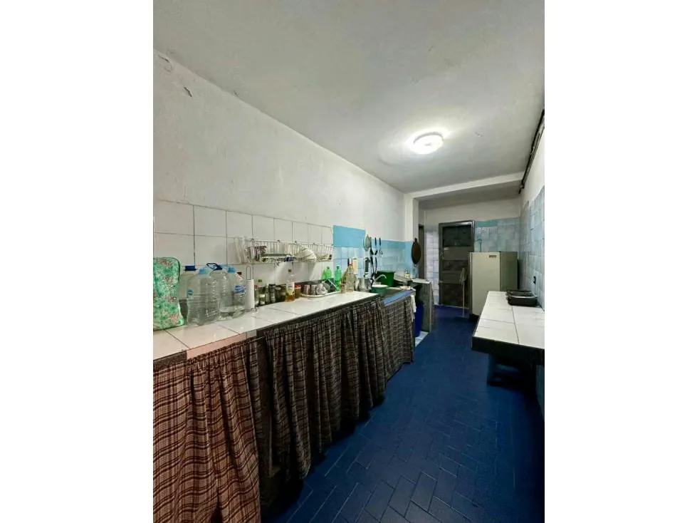 Vendo fondo de comercio 100m2 La Candelaria 9808 - 5