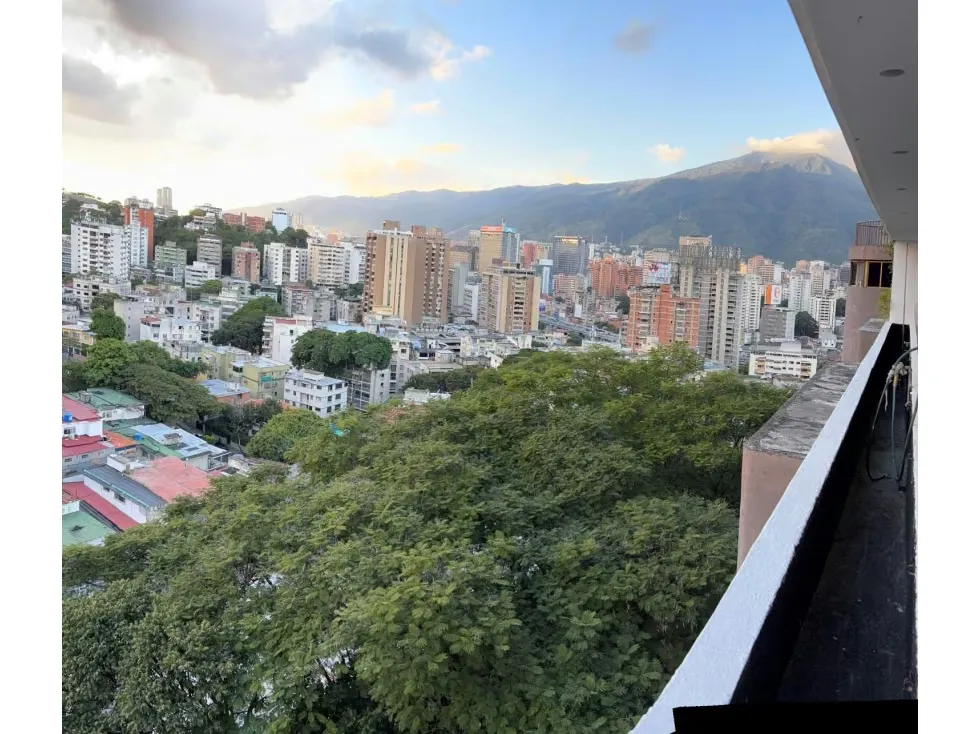 Vendo PH duplex 415m2 Colinas de Bello Monte 3923 - 8