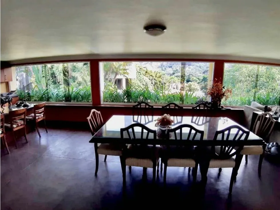 Se vende casa La Lagunita 1.000 m² 5H+2S/7B/8PE - 12