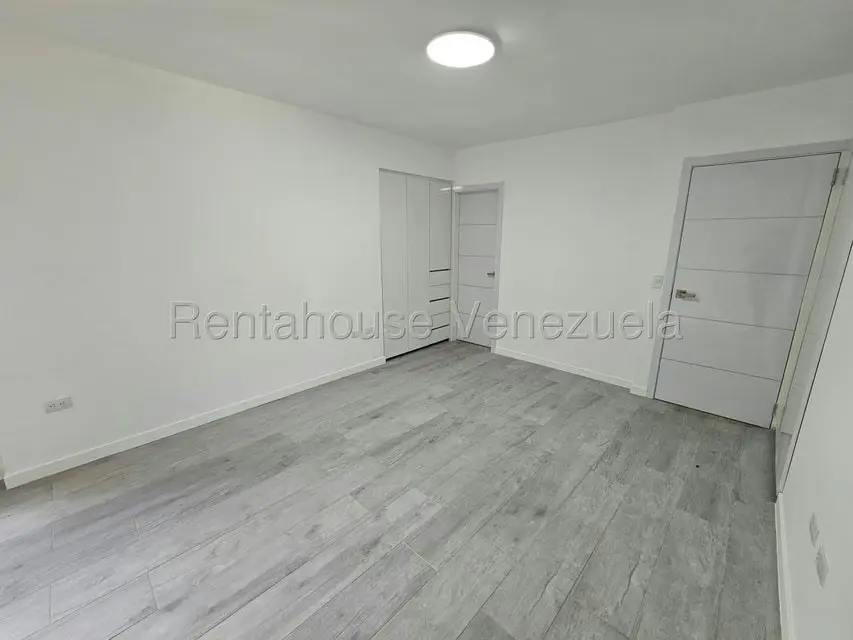 Apartamento (1 Nivel) en Venta en La Boyera, Distrito Metropolitano - 13