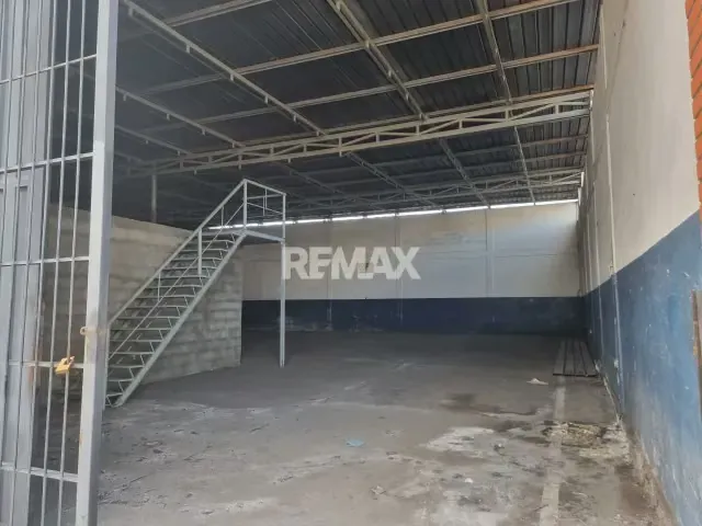 EN VENTA GALPON CON OFICINAS COMERCIALES - 9