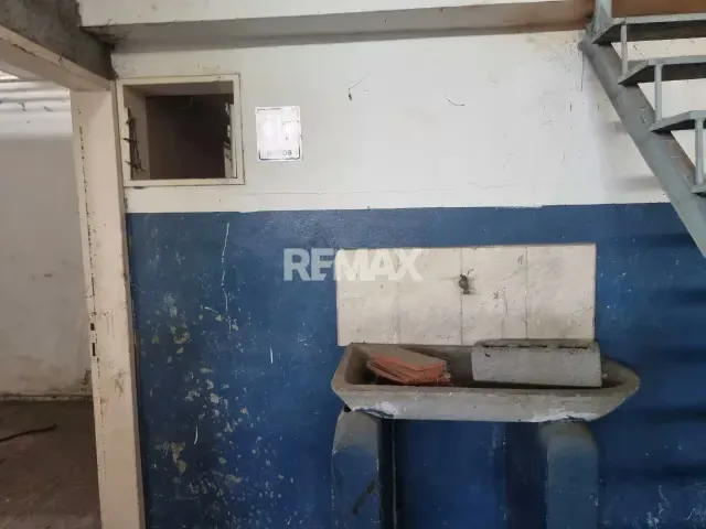 EN VENTA GALPON CON OFICINAS COMERCIALES - 10