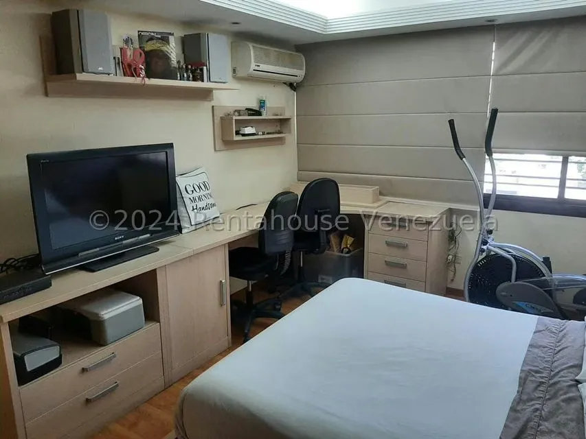 Apartamento (1 Nivel) en Venta en San Bernardino, Distrito Metropolitano - 26
