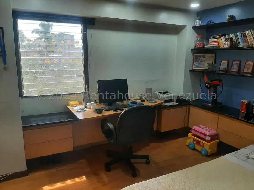 Apartamento (1 Nivel) en Venta en San Bernardino, Distrito Metropolitano - 31