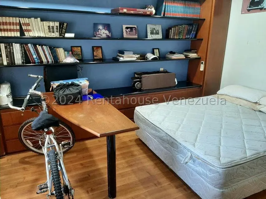 Apartamento (1 Nivel) en Venta en San Bernardino, Distrito Metropolitano - 34