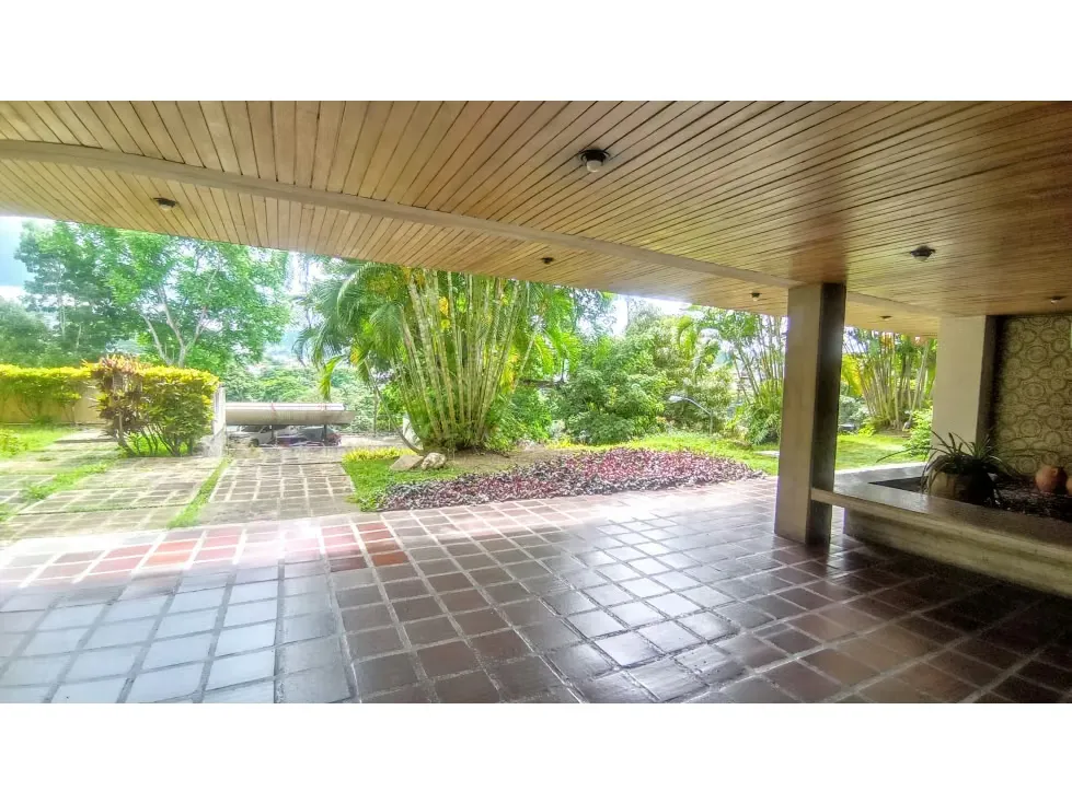 Apartamento en Venta con Terraza El Peñón 5H/4B/2PE/3M 221m2 - 19