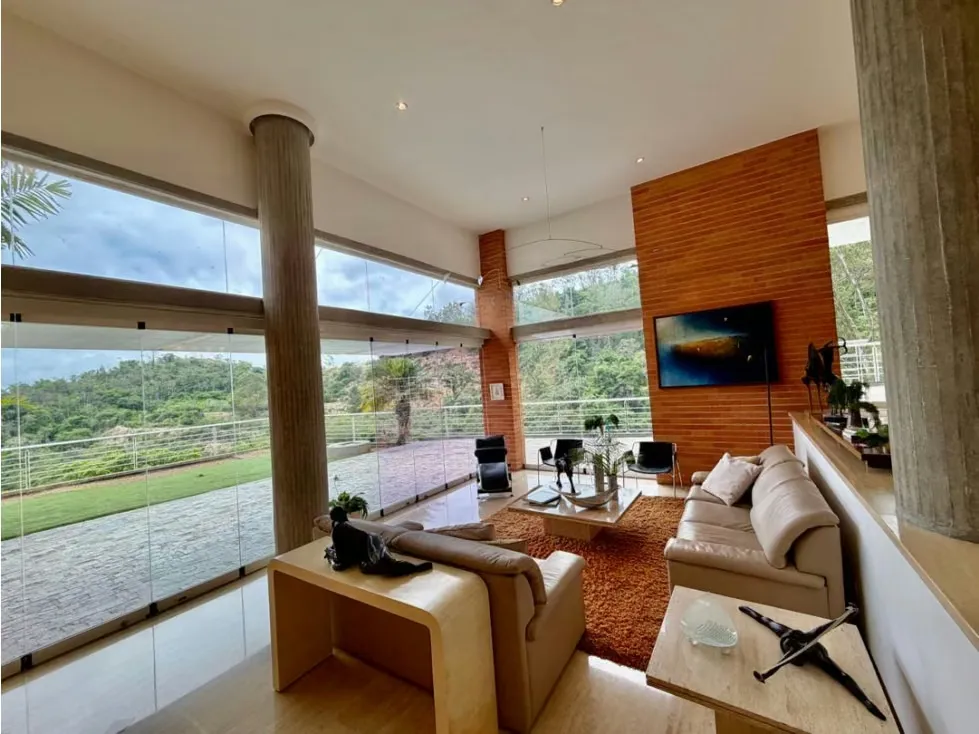 Se vende casa 740m2 + 147m2 jardín 5h+s/4p Alto Hatillo - 2