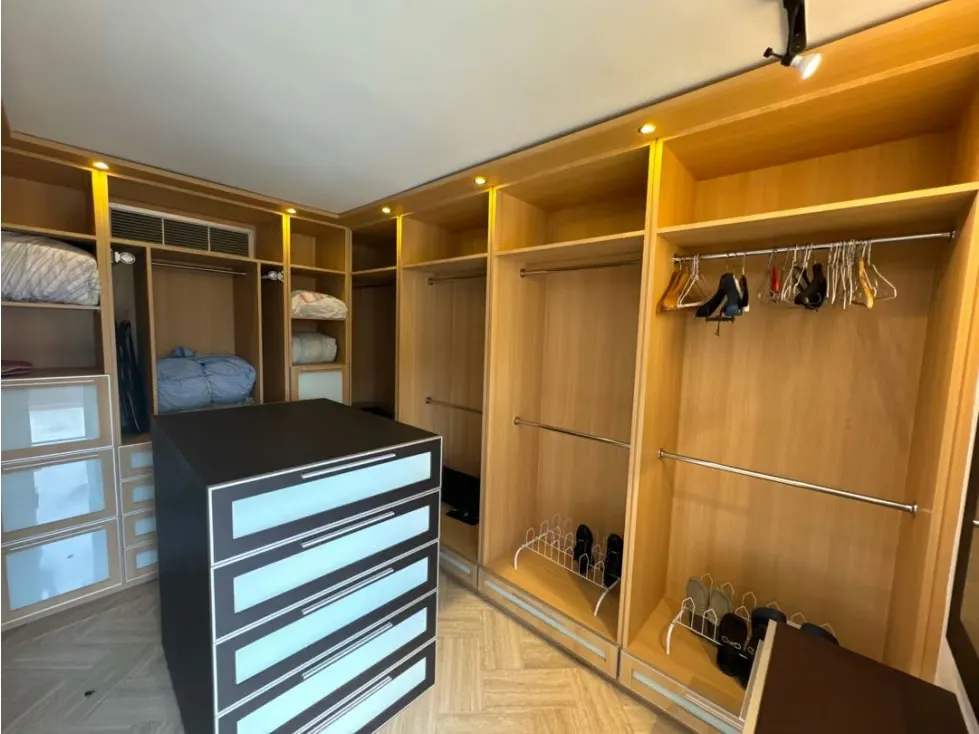 Se vende Apto 337m2 3H+S/3.5+S/5P Colinas de Valle Arriba - 14