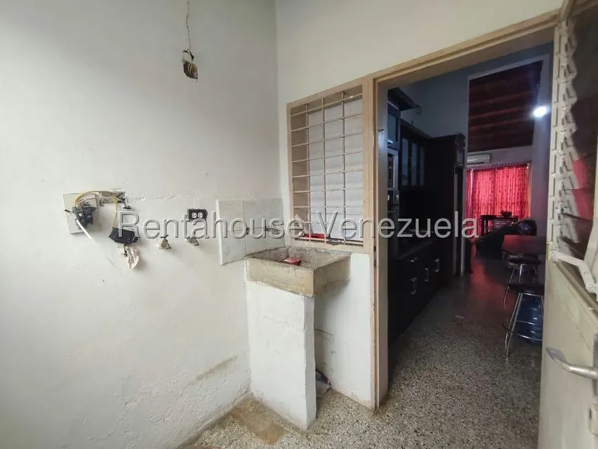 Casa (1 Nivel) en Venta en La Mora, Lara - 12