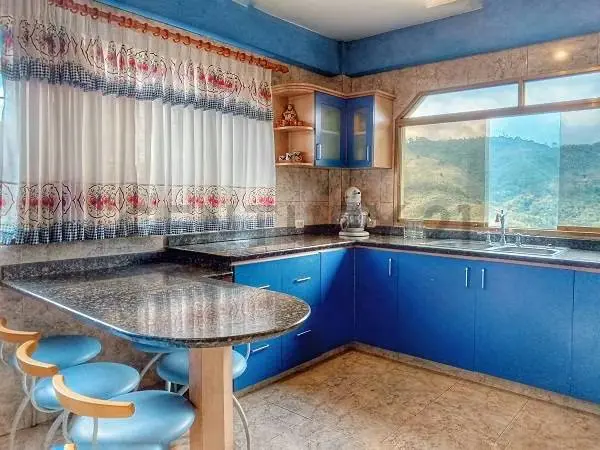 VENTA DE AMPLIA CASA, ZONA INDUSTRIAL DE LAS MINAS, SAN ANTONIO DE LOS ALTOS - 4