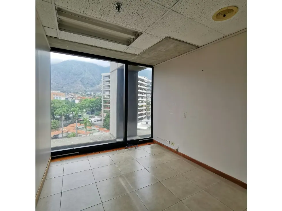 Alquilo Oficina LA CASTELLANA $1.910/220m2 para acondicionar - 6