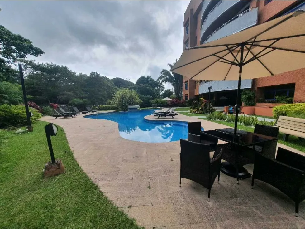 Alquilo apartamento 350m2 La Lagunita 0692 - 2