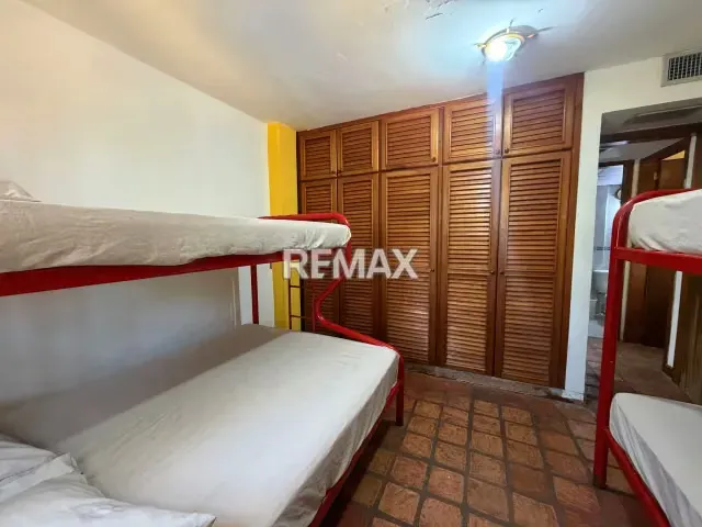 vende amplio apartamento de 101 m2 en Residencias Los Cayos cayo grande con planta electrica total - 3