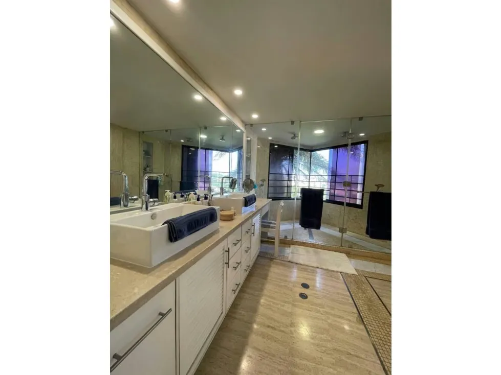 APARTAMENTO - COLINAS DE TAMANACO - 479 Mts2 - 18