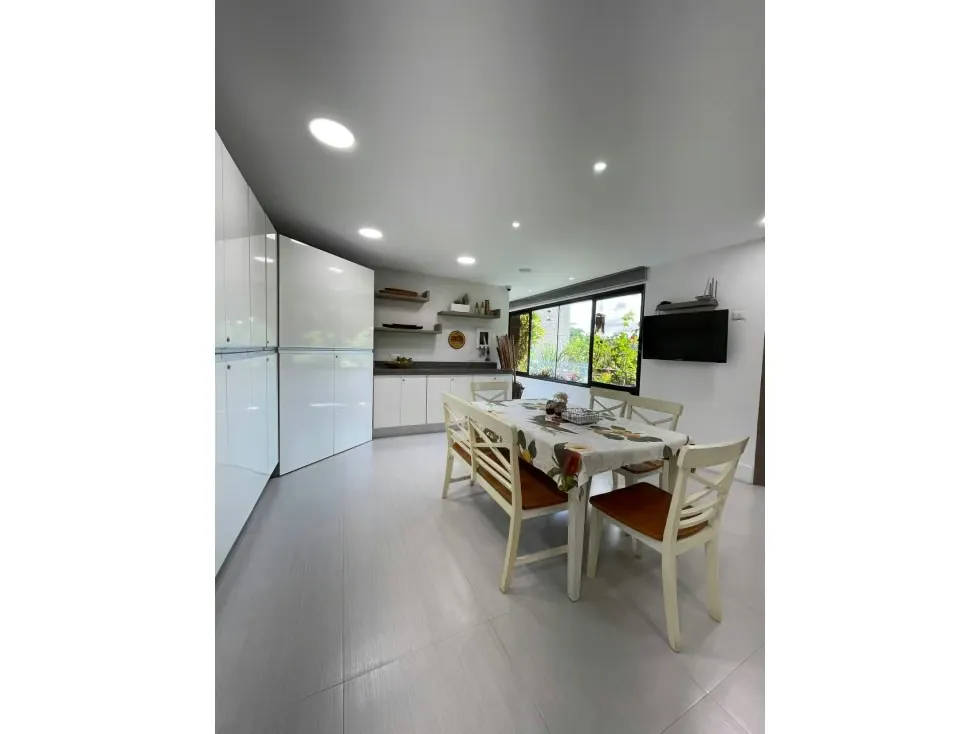 APARTAMENTO - COLINAS DE TAMANACO - 479 Mts2 - 10