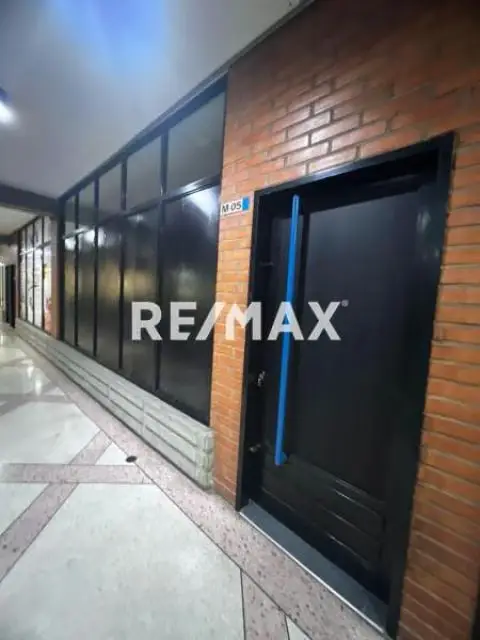 Ideal Para Crecer Oficina En Alquiler, Centro Empresarial Uniaragua.