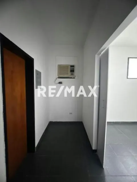 Ideal Para Crecer Oficina En Alquiler, Centro Empresarial Uniaragua. - 2