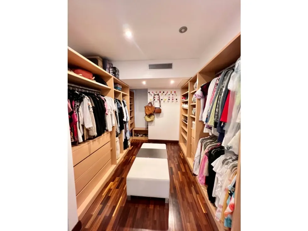 Vendo apartamento PB 400m2 Los Samanes 3029 - 17