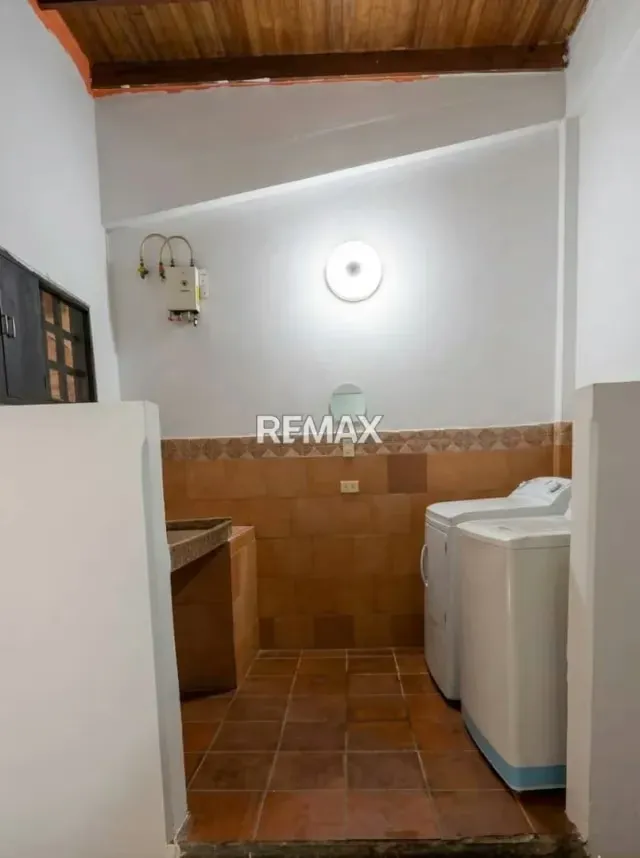 EN VENTA CASA CON FINANCIAMIENTO EN ARJONA - 11