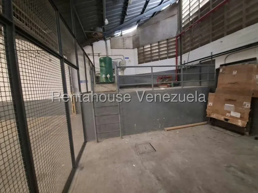 Galpon - Deposito en Venta en Boleita Sur, Distrito Metropolitano - 60