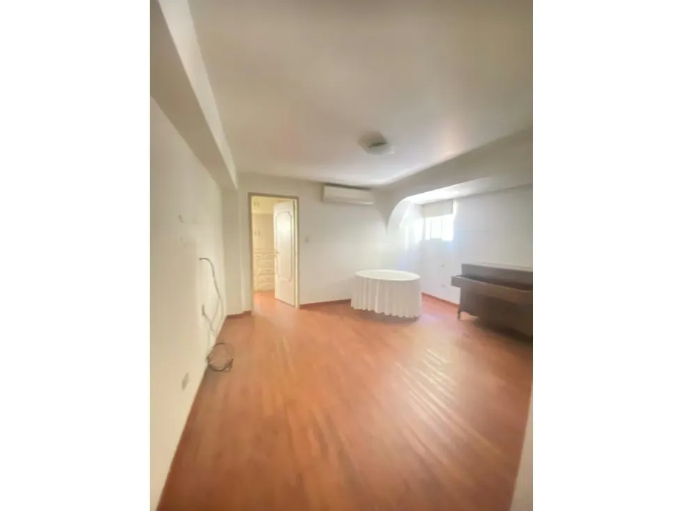 Edificio en venta 1650m², Las Mercedes, Calle Mucuchies - 9