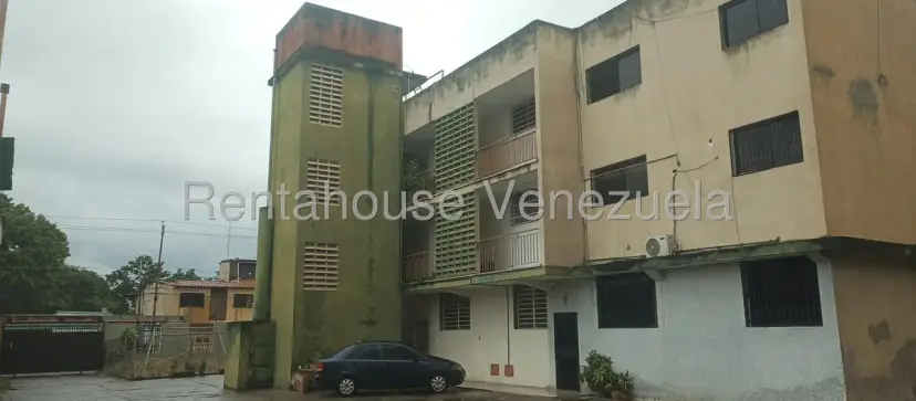 Apartamento (Planta Baja) en Venta en Centro, Lara
