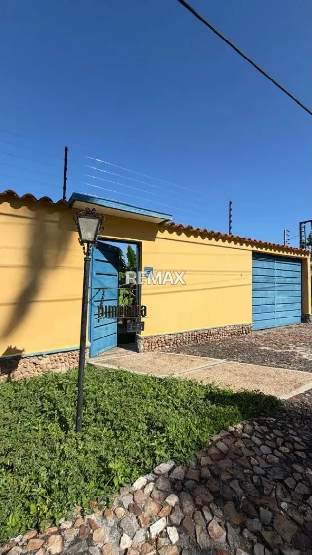 Casa Quinta en Venta Urbanizacion Santa Elena Zona Este- Barquisimeto - 3