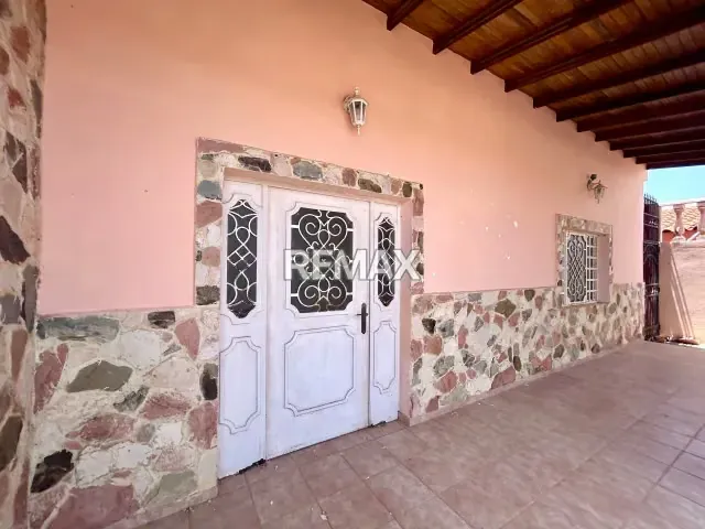 Quinta Estilo Country Colonial ubicada en la urbanización San Rafael - 4
