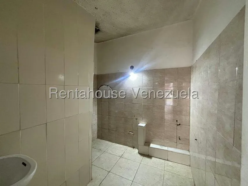 Local Comercial en Alquiler en La Montanita, Lara - 10