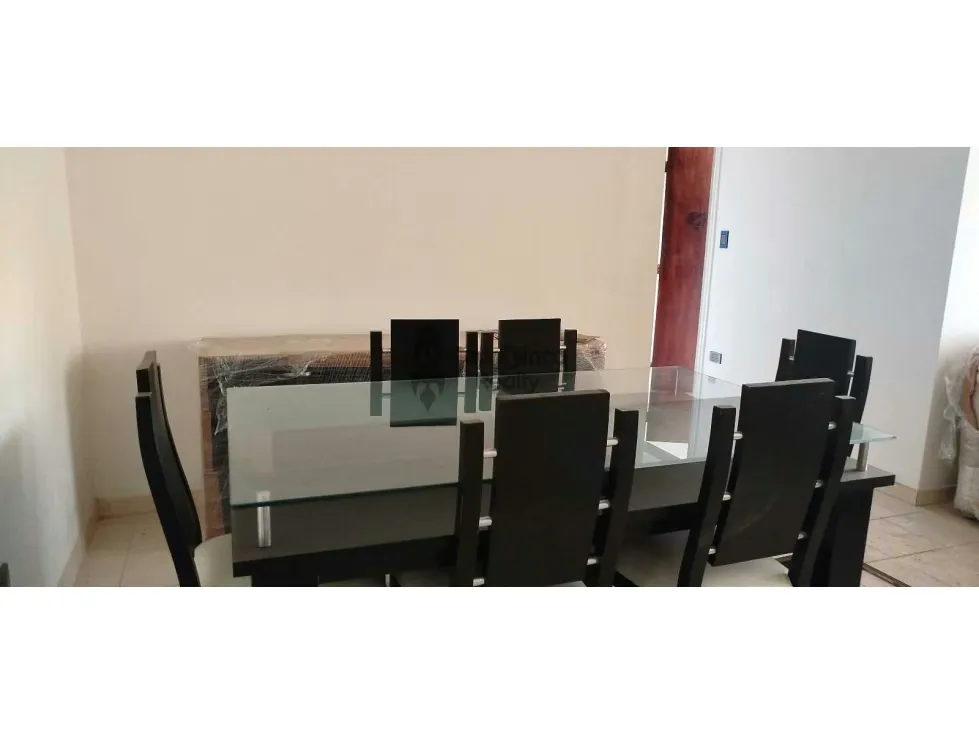 Venta de apartamento espacioso, amoblado, res. Santo Angel Prebo I