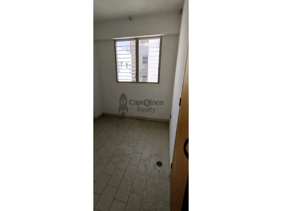 Venta de apartamento espacioso, amoblado, res. Santo Angel Prebo I - 21