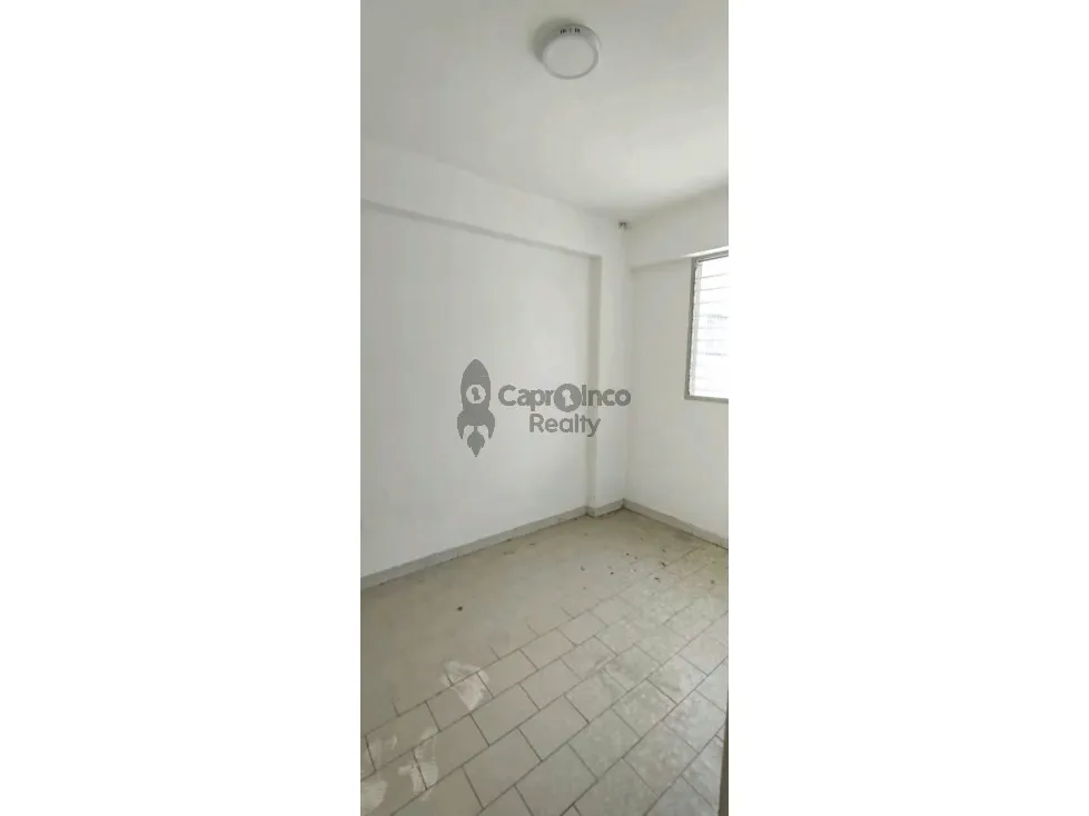 Venta de apartamento espacioso, amoblado, res. Santo Angel Prebo I - 24