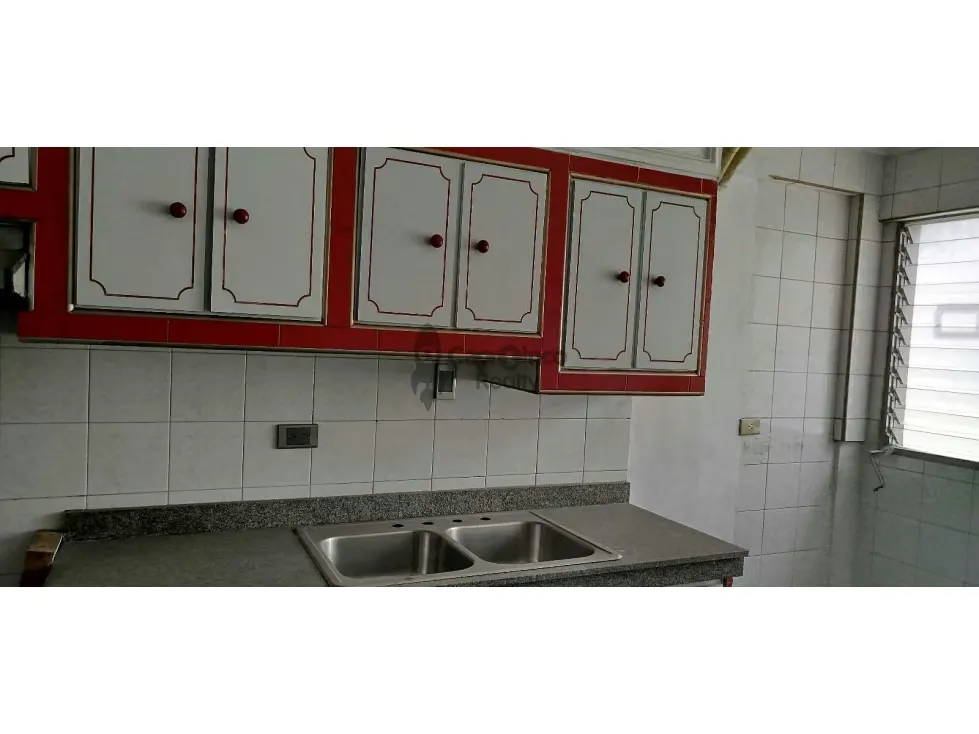 Venta de apartamento espacioso, amoblado, res. Santo Angel Prebo I - 3